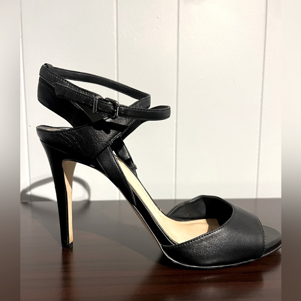 Gianni Bini Black Heels
